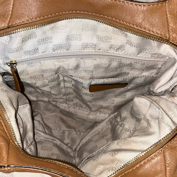 Micheal Kors Brown Leather Shoulder Bag - Picture 5 of 7